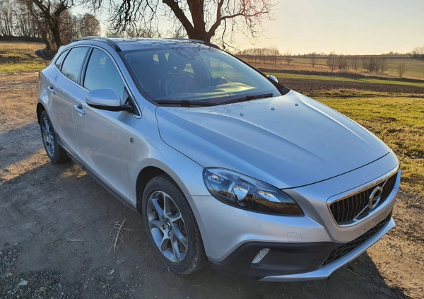 Volvo V40 cena 45900 przebieg: 57046, rok produkcji 2016 z Kisielice małe 379